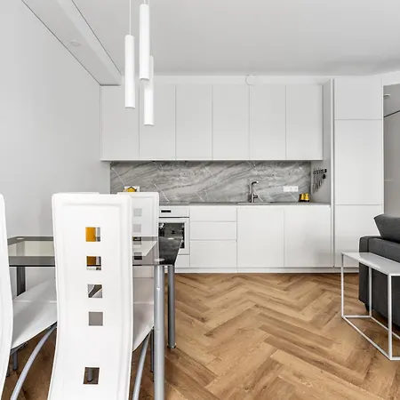 50m2 Near Japanese Garden - 3rd Floor Apartment
